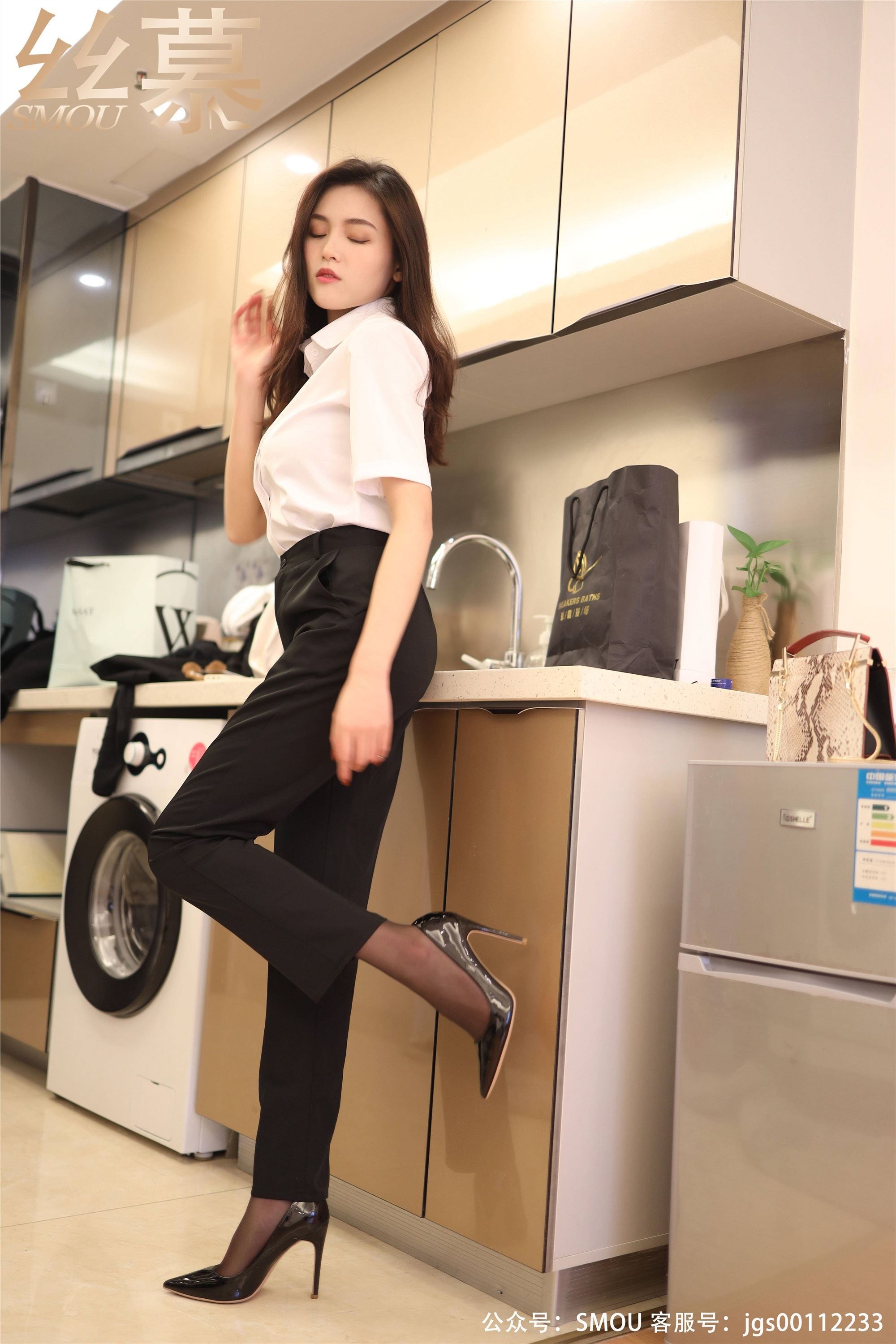 丝慕写真 SM451 天天一元 模特：泡芙《裤里丝小tip》